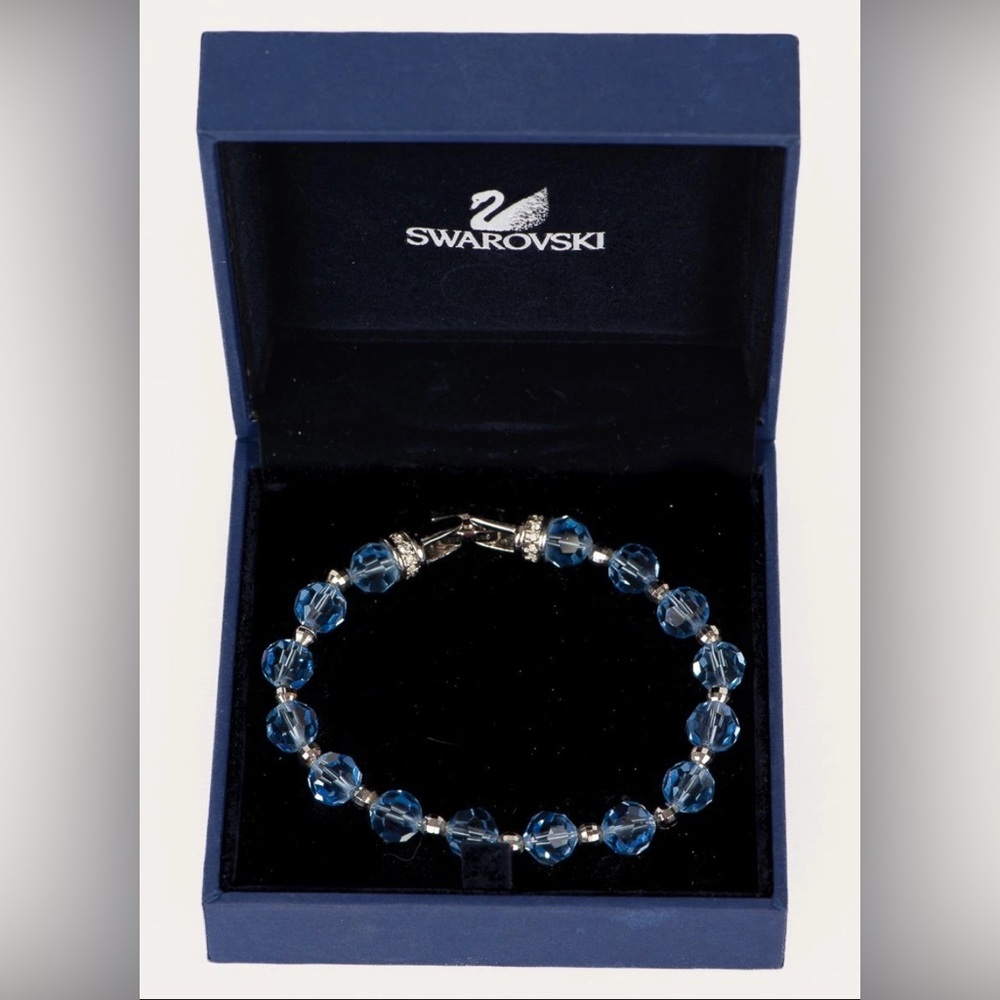 Signed Swarovski Bracelet Blue Multifacet Crystals Rhodium with Box